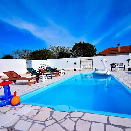 Villa Villa Lorena *