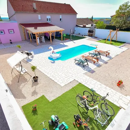 Villa Lorena * Vlasnovic
