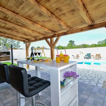 Villa Lorena *